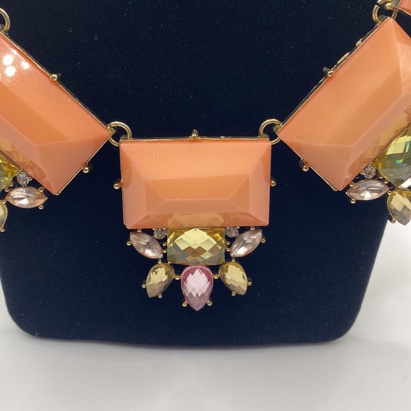 Chunky Trendy Statement Necklace  Goldtone & Tangerine - Picture 5 of 8